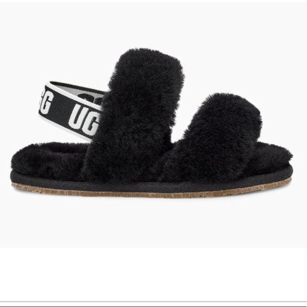 UGG Toddler Size 6US (Oh Yeah Slippers)